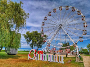 Napsugár 1 by HelloBalatonlelle